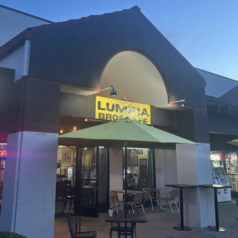 Lumpia Bros. Cafe