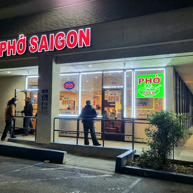 Phở Saigon Noodle House