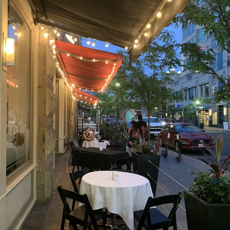 Mai Thai Restaurant