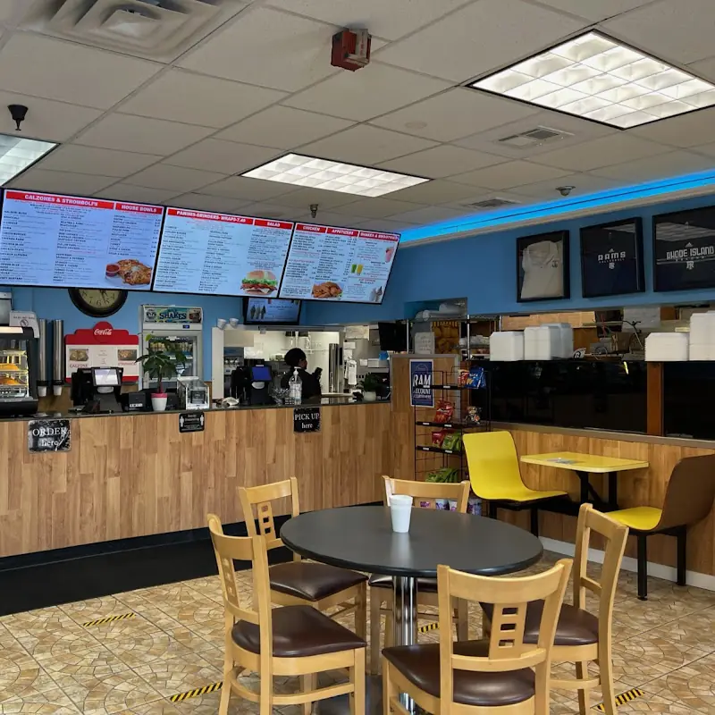 El Macuto Dominican & American Restaurant