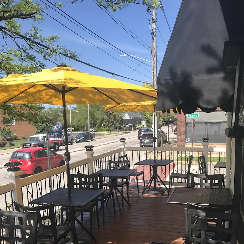 Molto Bene Italian Eatery