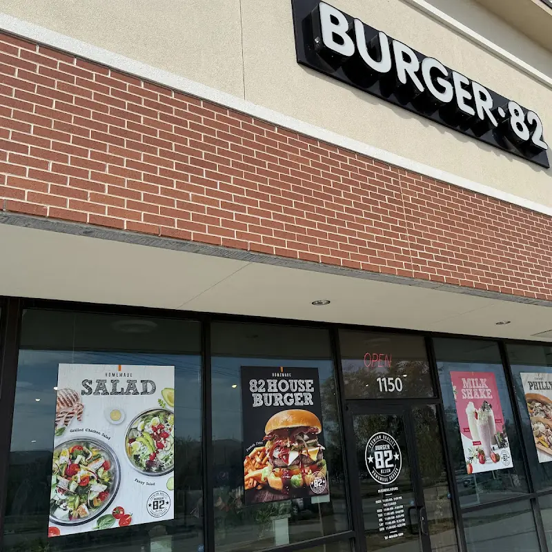Burger 82