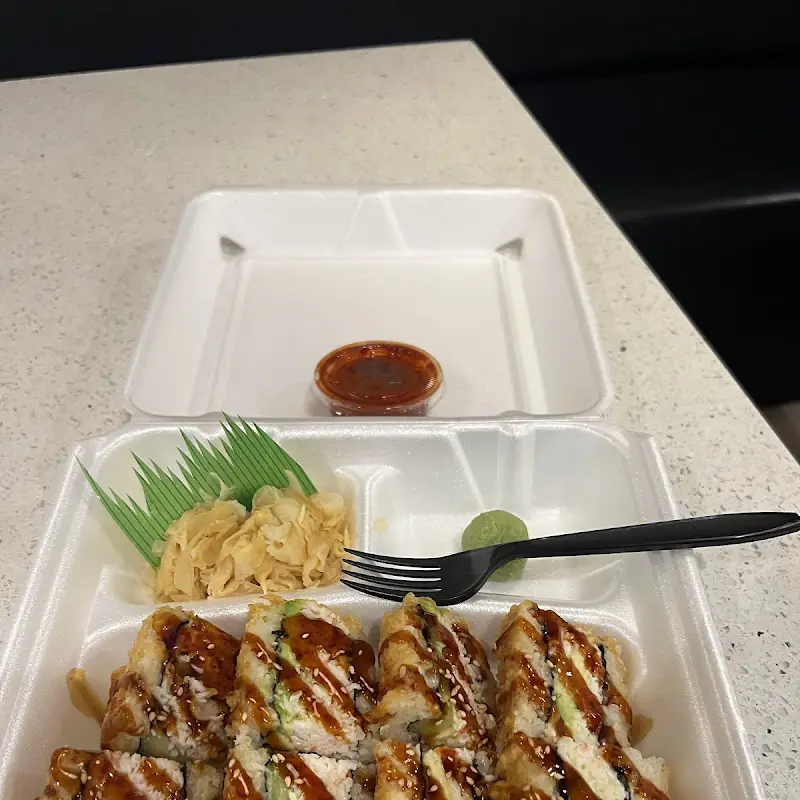 AVOCADO MAKI