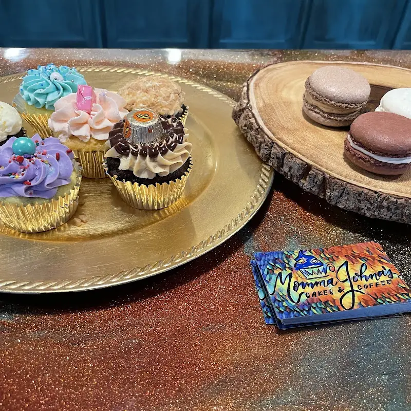 Momma Johna's Cakes