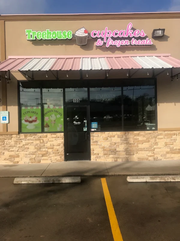Treehouse Cupcakes & Frozen Treats