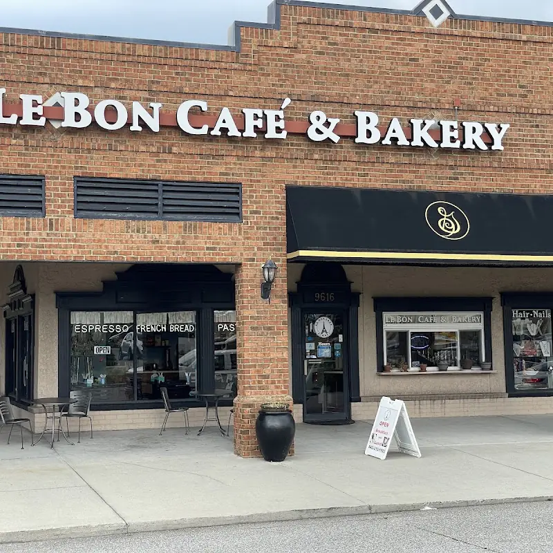 Le Bon Cafe & Bakery (Breakfast & Lunch)