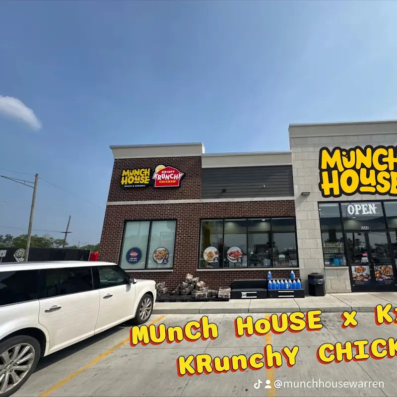 Munch House Eatery (Burgers, Wraps, Hoagies)