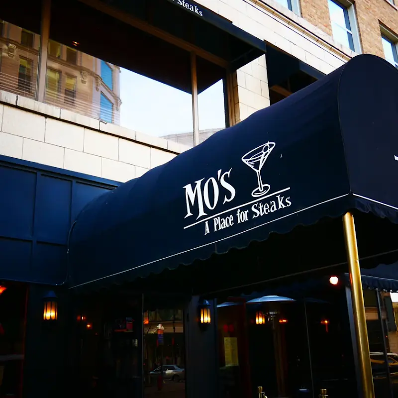 Mo’s...A Place for Steaks