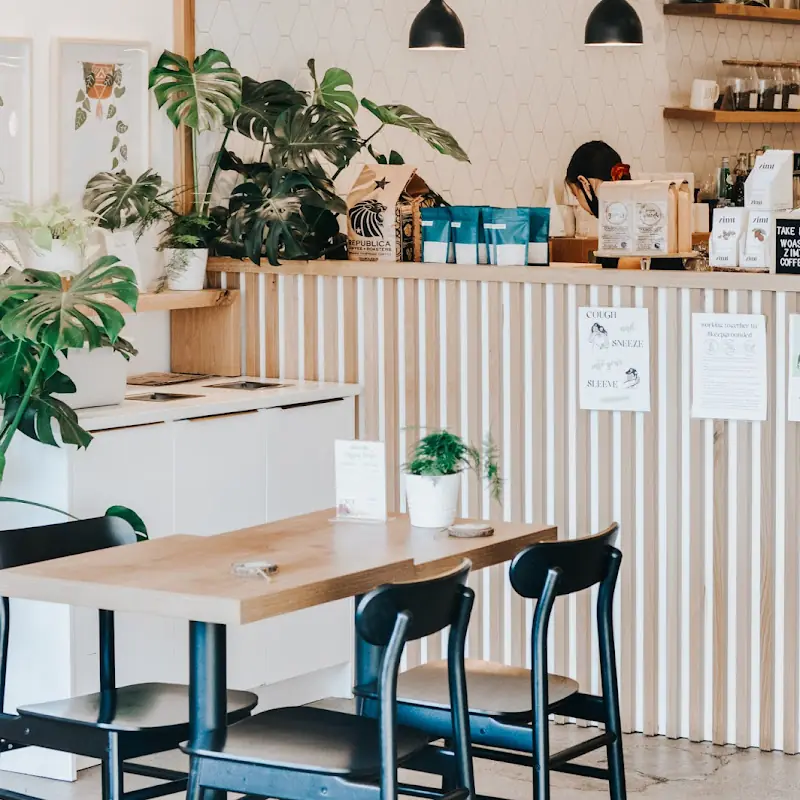 Grounds & Greens Cafe