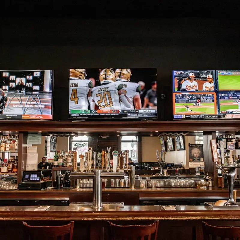 24 Taps Burgers & Brews