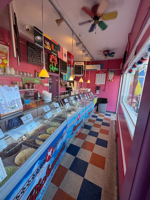 Scoops on Sunset