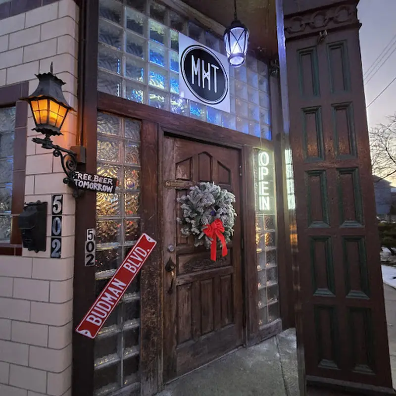 Mansion Hill Tavern