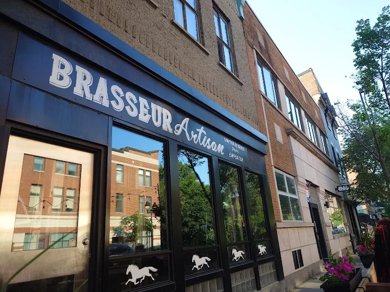 Le Cheval Blanc - Brasseur Artisan & Bar