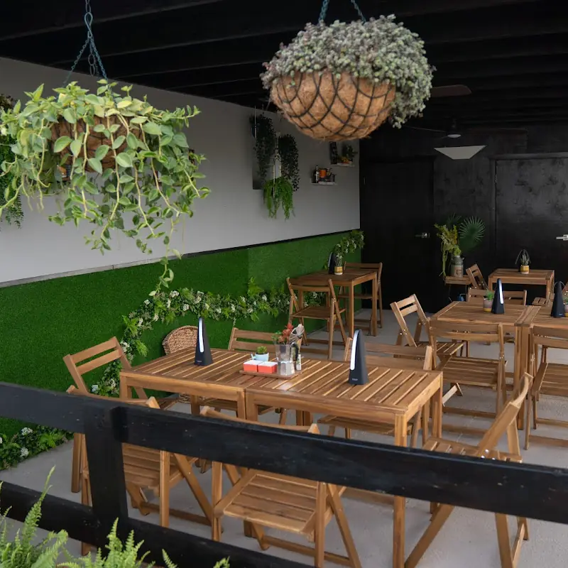 Cafe 1823
