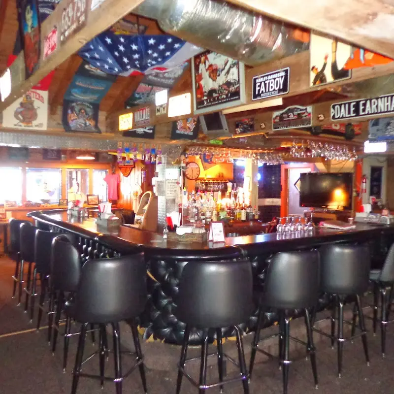 Barry's Walnut Island Restaurant and Lodge
