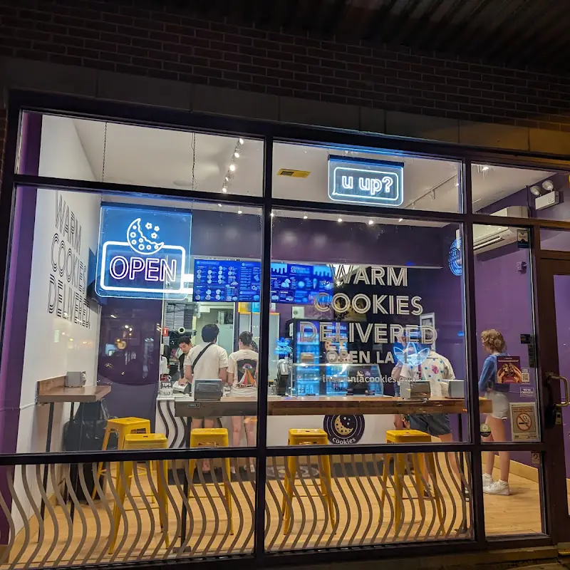Insomnia Cookies