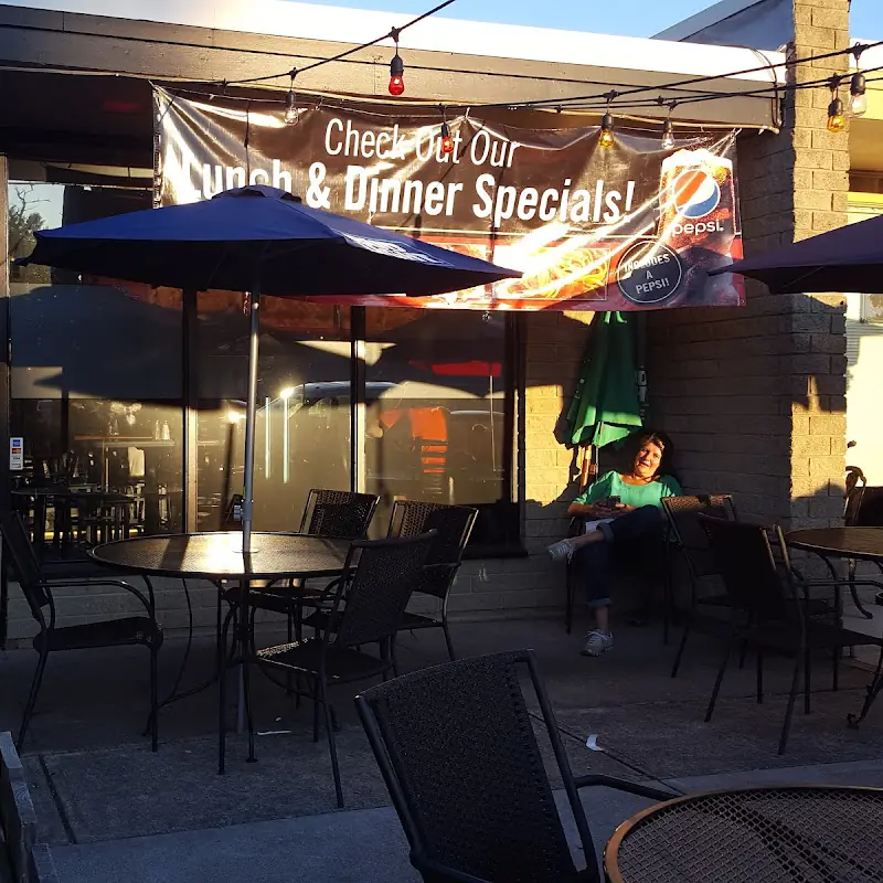 Aponte's Pizzeria & Family Restaurant
