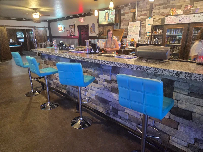 MaganGene's Bar