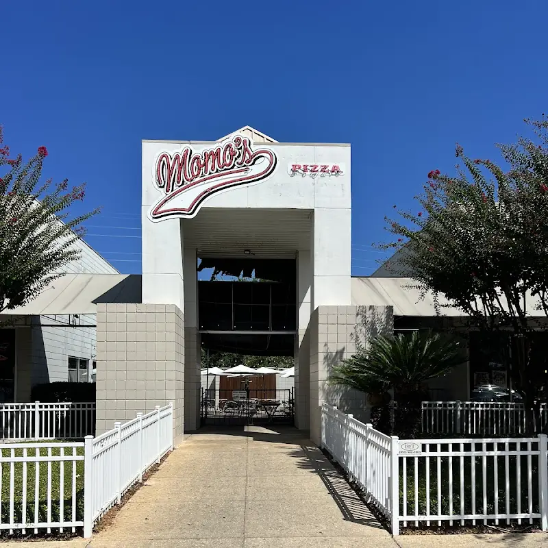 Momo's Pizza - Market Street