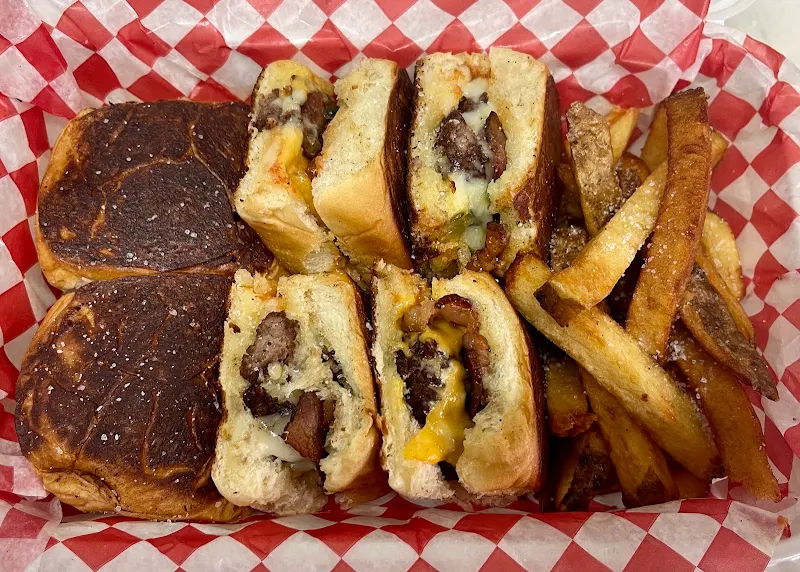Mama Dukes by Deano’s