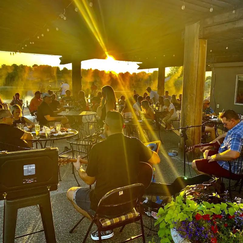 Rewster's Craft Bar & Grill