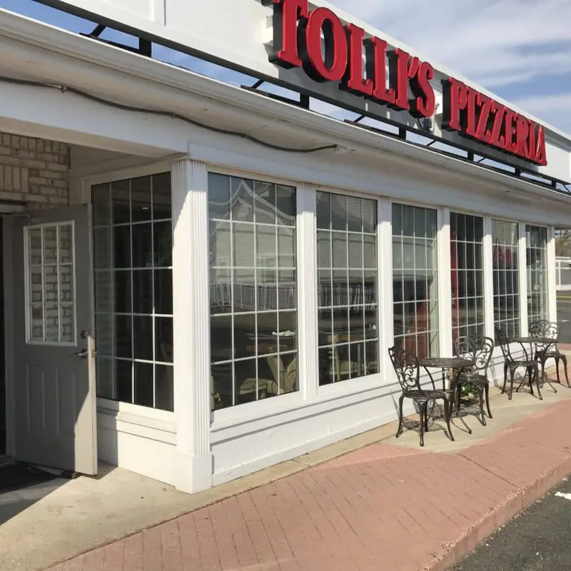 Tolli’s Pizzeria & Deli