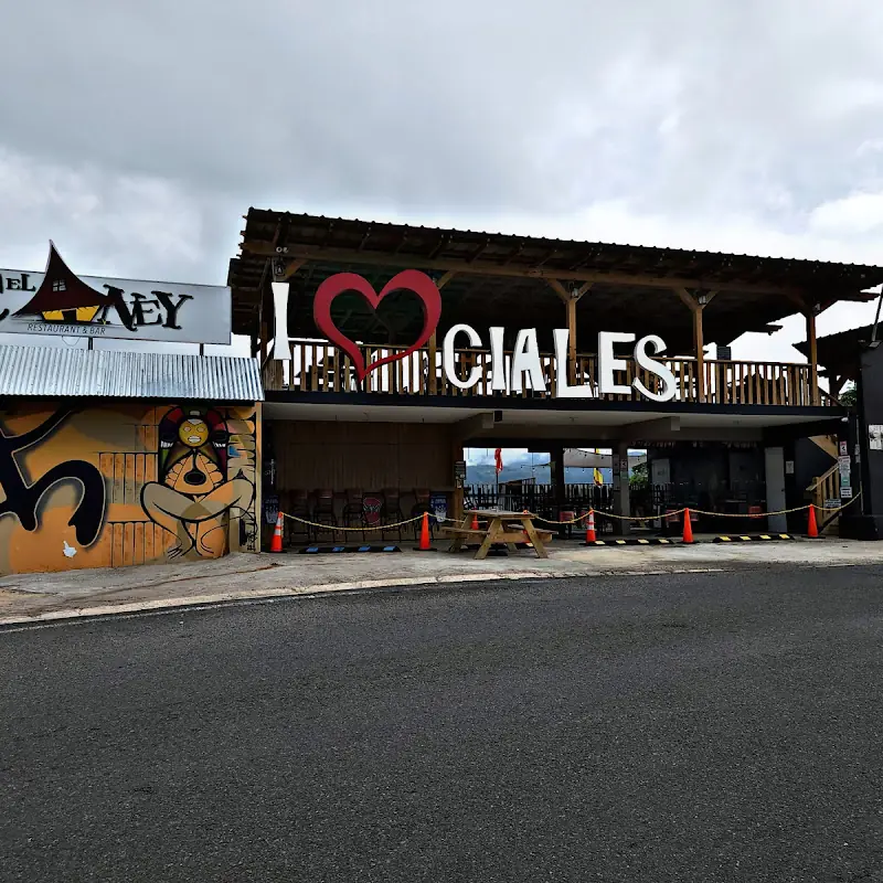 El Caney Restaurant & Bar