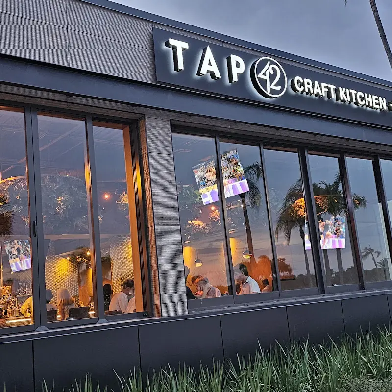 Tap 42 Craft Kitchen & Bar - Palm Beach Gardens