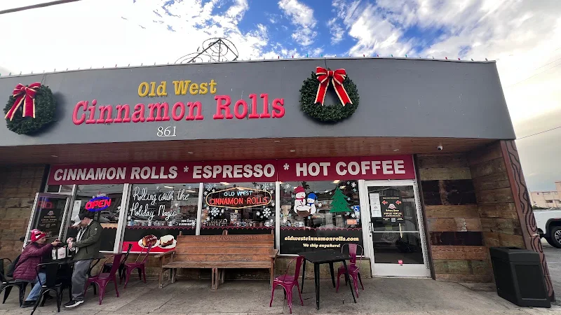 Old West Cinnamon Rolls