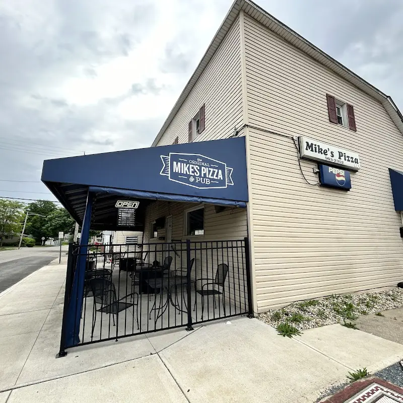 Mike's Pizza and pub