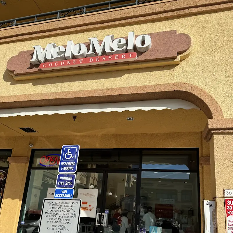 MeloMelo Coconut Dessert