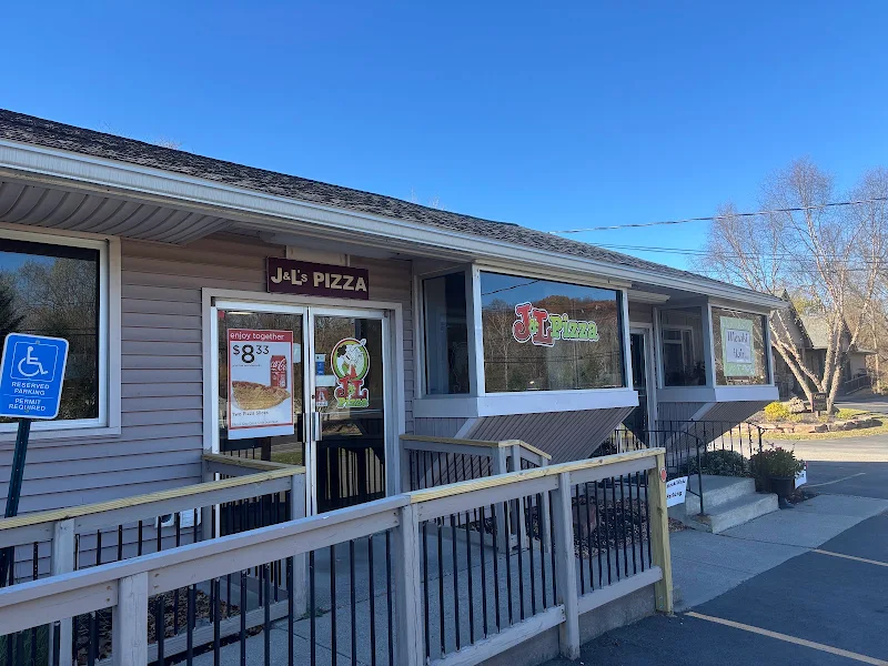 J & L's Pizza Korner