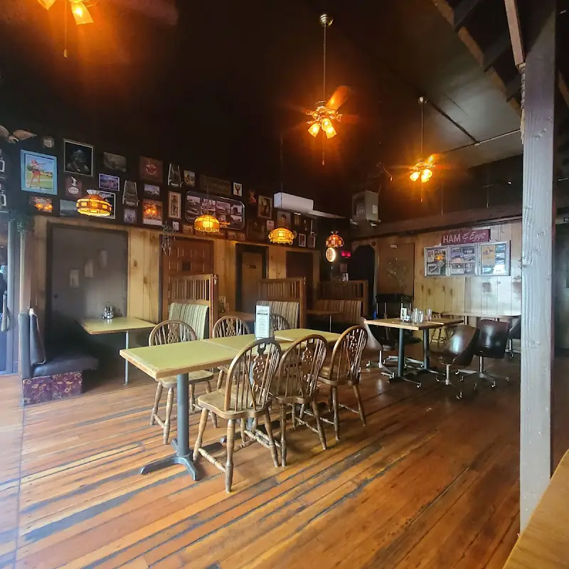 Holman's Bar & Grill