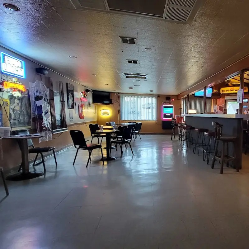Turf Bar & Lounge