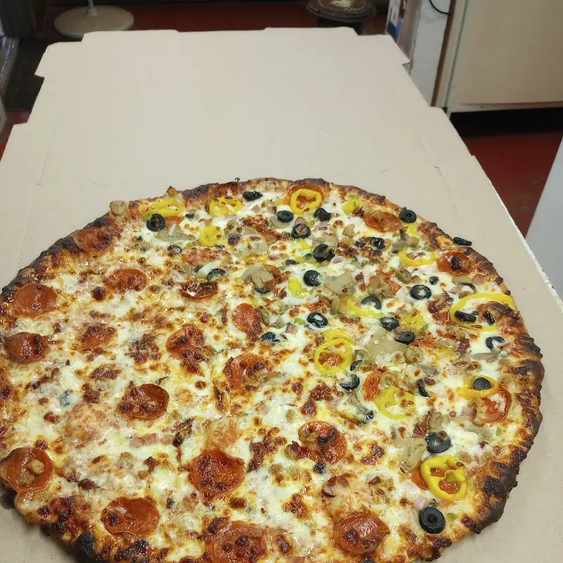 Bear Creek Cash & Carry Pizza