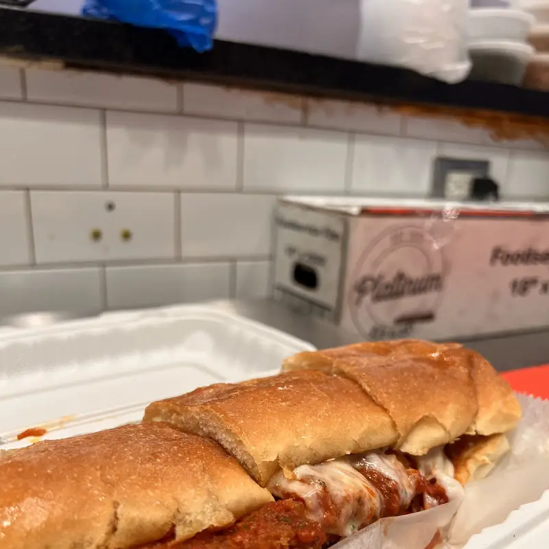 Supreme Hot Dog / Supremo
