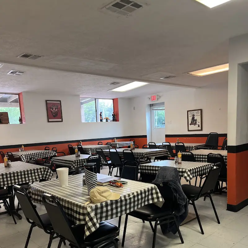 Hobo's Sandwich Shop