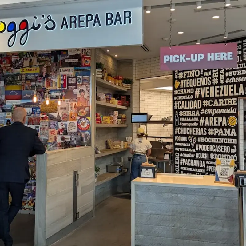 Doggi's Arepa Bar