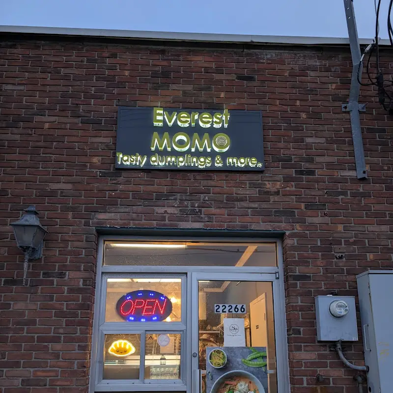 Everest MoMo Dearborn
