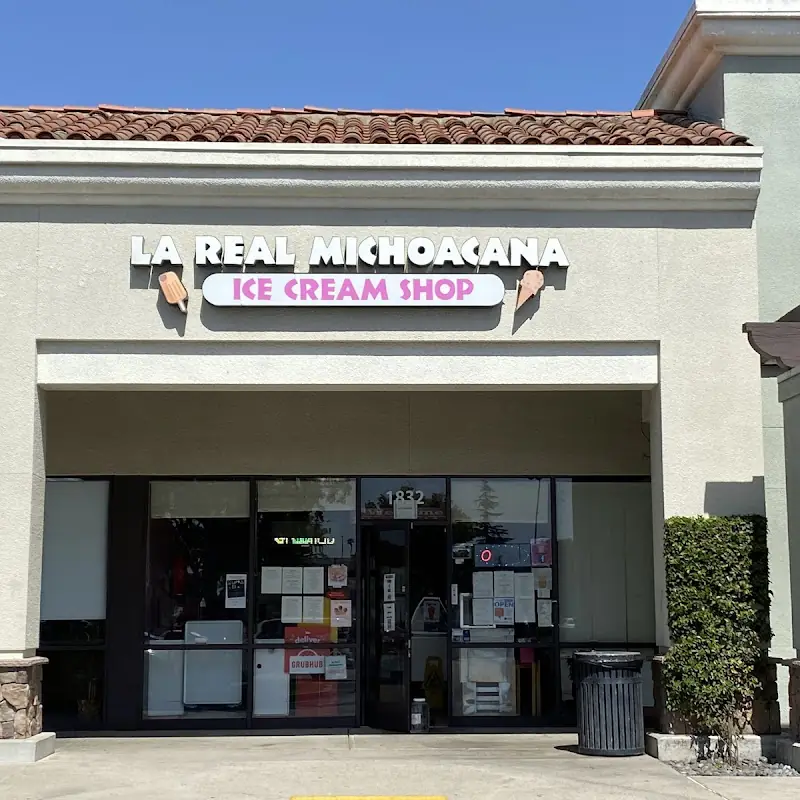 La Real Michoacana Ice Cream Shop