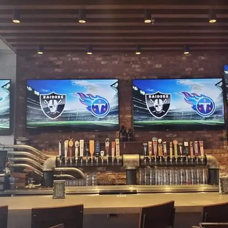 BoomBozz Craft Pizza & Taphouse