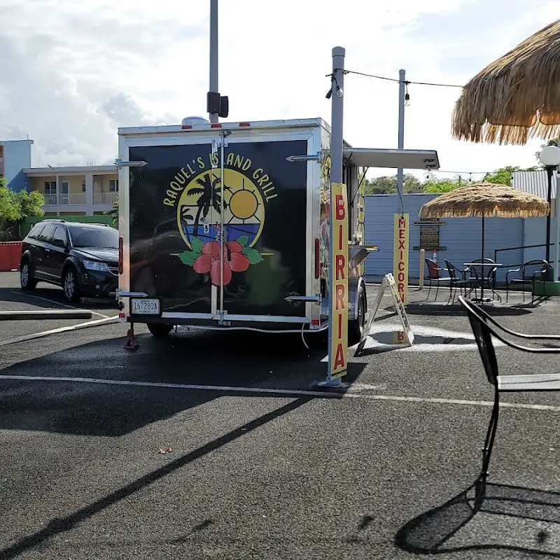 Raquel’s Island Grill