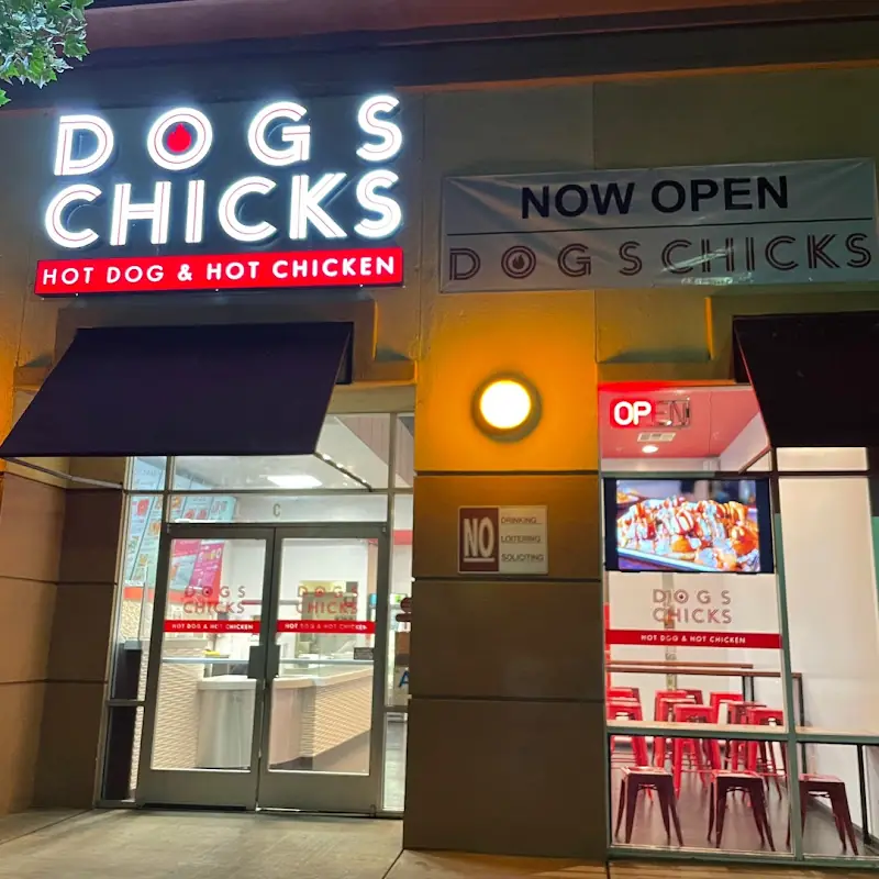 Dogs Chicks (halal)