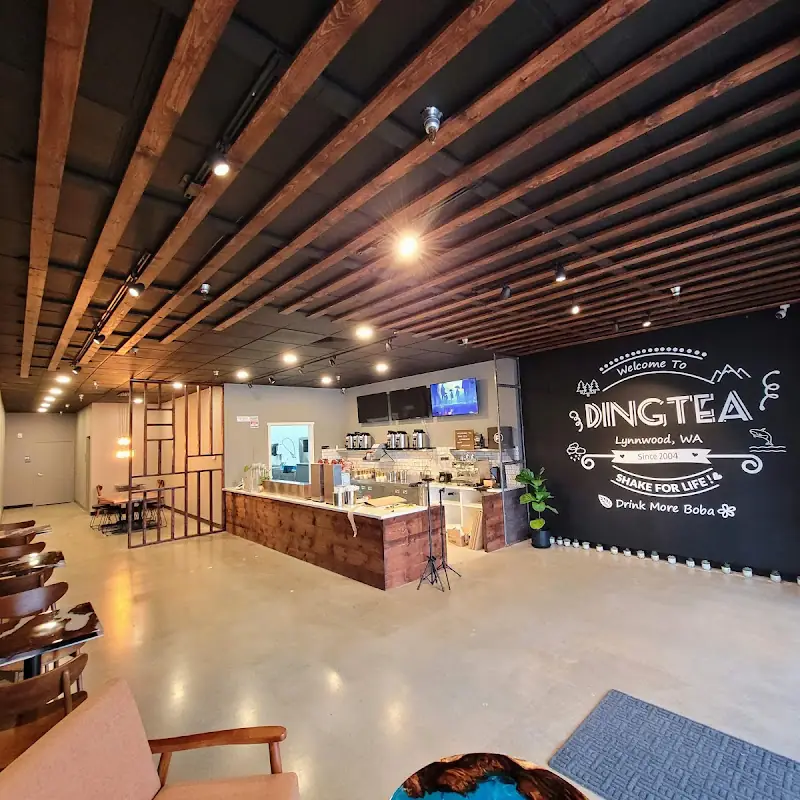Ding Tea & 36 Streets Vietnamese Coffee