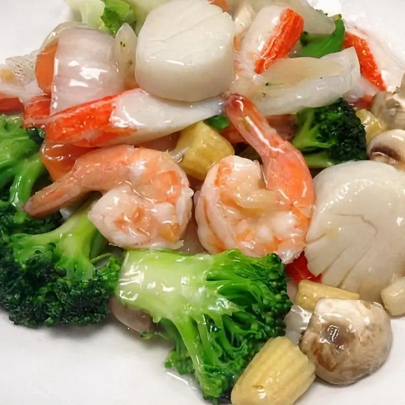 C20. Broccoli Beef or Shrimp
