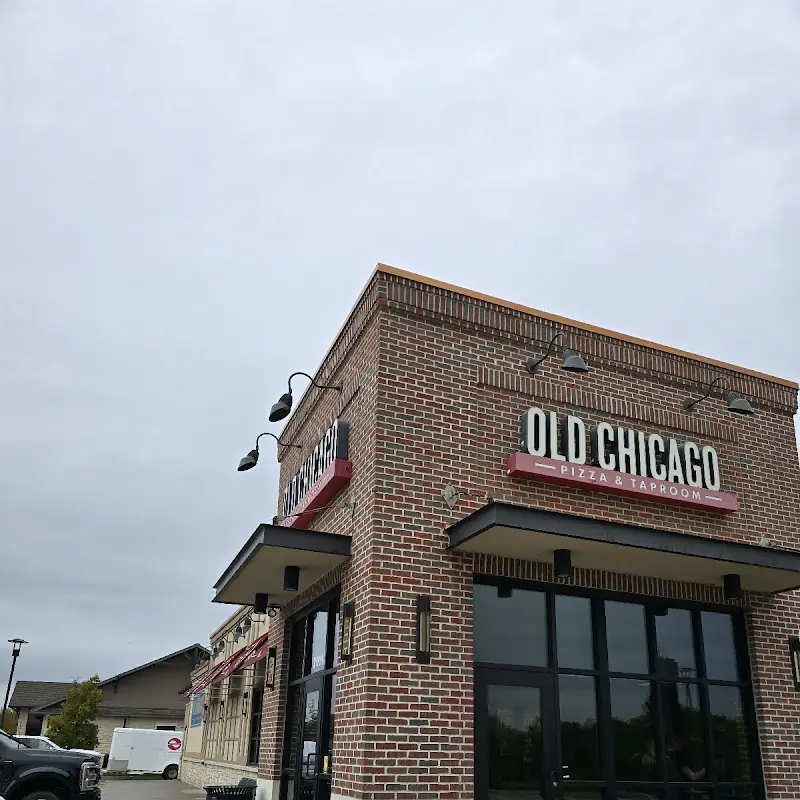 Old Chicago Pizza + Taproom