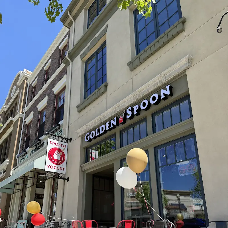 Golden Spoon Frozen Yogurt