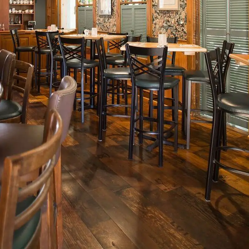 Robin's Nest Restaurant
