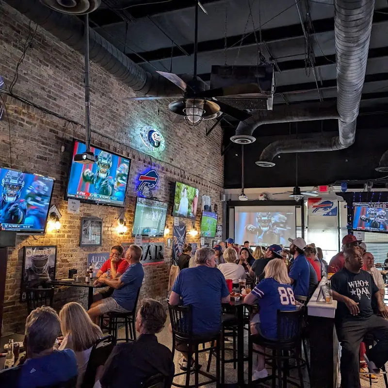 R Bar & Grill