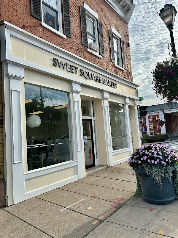 Sweet Square Bakery